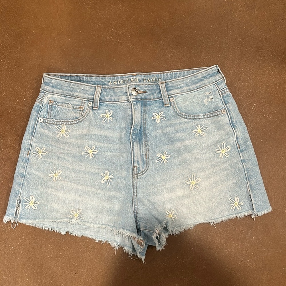 American Eagle Mom Short Size 8